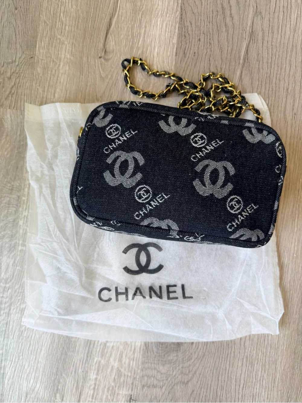 Chanel MAKEUP Dark Denim CC Branded Hand Bag w Gold Hardware/CC Branded DustBag